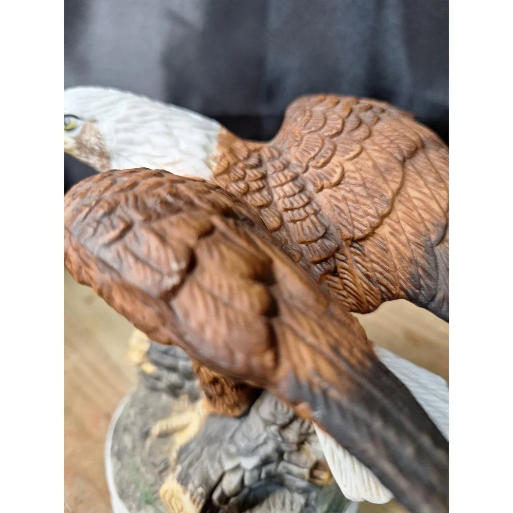 Royal Heritage Americana - Birds in Flight - Bald Eagle Figurine Limited Series
